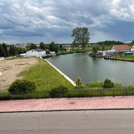 Pod Papugami - Komfortowe Pokoje Z Widokiem Na Rzeke Leba Luaran gambar